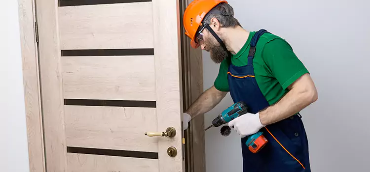 Replace Internal Door Handle with Lock Southbridge